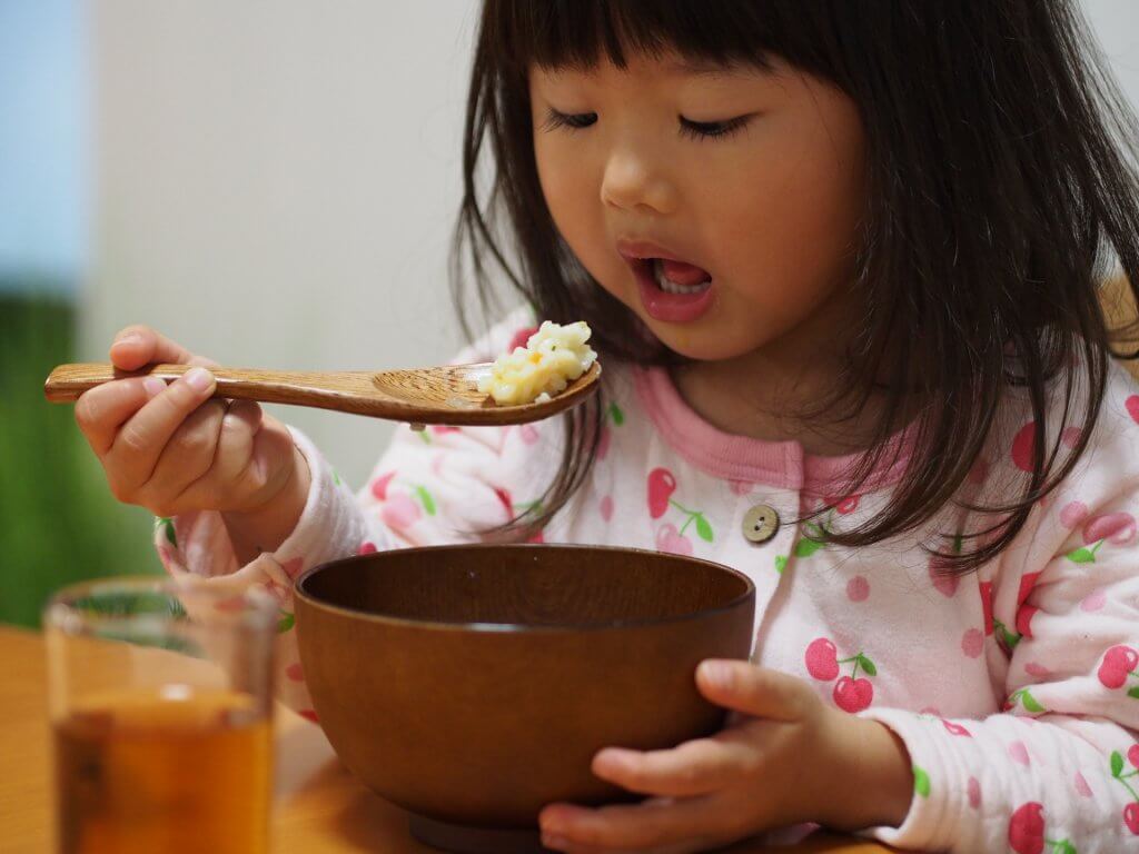 脳に良い食べ物を食べて、子どもの集中力をあげよう！脳に良い栄養素とは？
